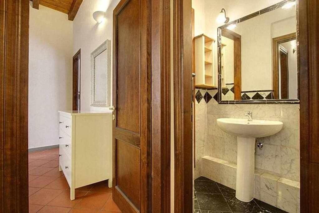 Ferienwohnung Panzani Rustico Vicino Santa Maria Novella Florenz Exterior foto